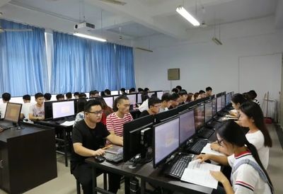 “硬核”工貿(mào)之信息工程學(xué)院 軟件開發(fā)與信息技術(shù)咨詢服務(wù)的深度融合